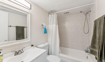 3376 WOODBURN Rd 23, Annandale, VA 22003