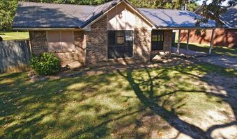 114 Williams St, Bruce, MS 38915