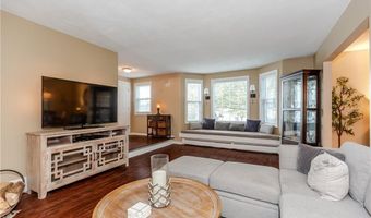 25 Venturi Grn A, North Providence, RI 02904