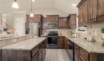 16910 Tucker Ct, Basehor, KS 66007