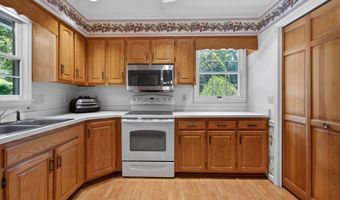 13 HARBORVIEW Rd, Lewes, DE 19958