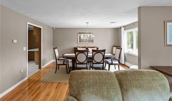 15 Womantam Ln, Cumberland, RI 02864