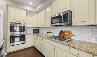 42230 PIEBALD Sq, Aldie, VA 20105