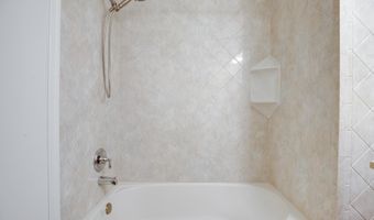 5713 LAWSONS HILL Ct, Alexandria, VA 22310
