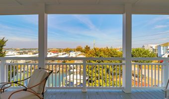 301 Old Causeway Rd, Atlantic Beach, NC 28512
