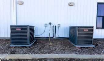 23249 Maple Rdg, Adel, IA 50003
