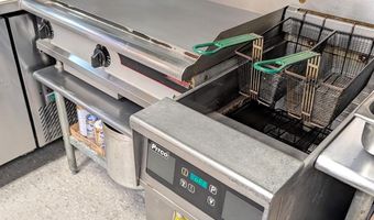 327 333 2nd St, Aurora, IN 47001