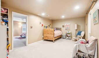 12401 CHASEMOUNT Ct, Bowie, MD 20720