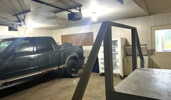 706 SUNSET Dr, Antigo, WI 54409