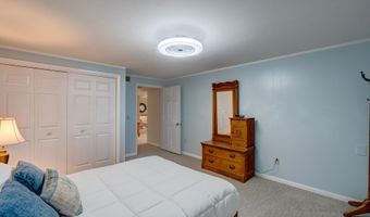 5498 Jan Dr, Fitchburg, WI 53711