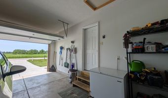 2496 Rock Creek Rd, Bee, NE 68314