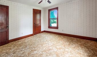 213 W 2nd St, Alma, MO 64001