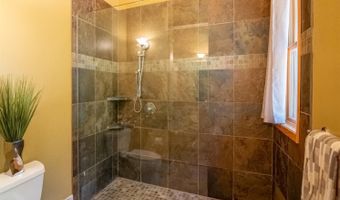 1685 Tamarack Dr, Arnold, CA 95223
