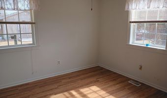 351 S 7th St S, Aurora, NC 27806