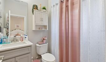 5565 SILVER SUN Dr, Apollo Beach, FL 33572