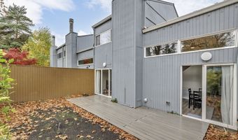 17756 NW LAKEWAY Ct, Beaverton, OR 97006