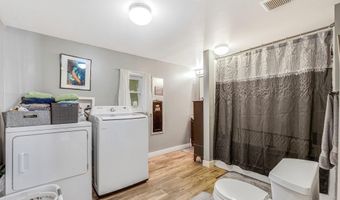 111 W 2nd St, Auburn, IN 46706