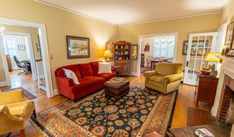 461 Circle Dr, Abingdon, VA 24210