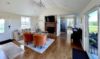 152 Evans Rd, Barnstead, NH 03218