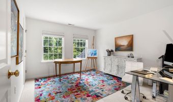53 Essex Rd, Bedford, NH 03110