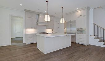 801 KENTWOOD Dr, Auburn, AL 36830
