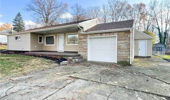 4949 E Radio Rd, Austintown, OH 44515