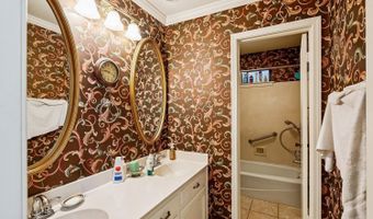 927 Bourbon Ave, Baton Rouge, LA 70808