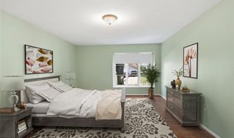 477 Ironwood Dr, Ballwin, MO 63011