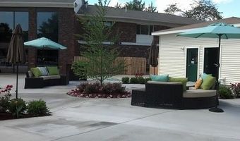 755 Williamsburg Cir, Warwick, RI 02886