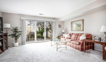 90 HAMPSTEAD Dr 90, Ambler, PA 19002