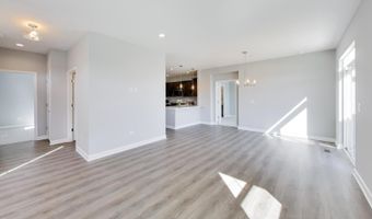 270 Masters Dr, Addison, IL 60101