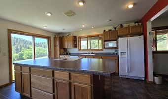30 Alum Creek Rd, Aladdin, WY 82710