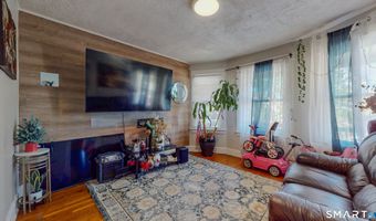 107 Fairview Ave, Bridgeport, CT 06606