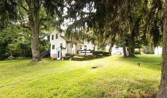 1193 Seneca St, Adrian, MI 49221