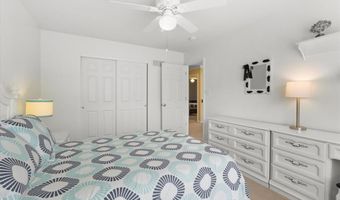 226 Arbor Trails Dr, Ballwin, MO 63021
