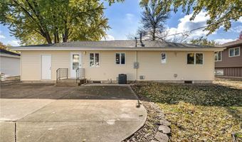 313 Glenn Rd, Albert Lea, MN 56007