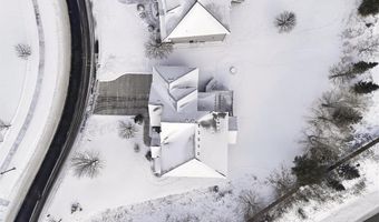 4212 Parkview Ln, Anoka, MN 55303