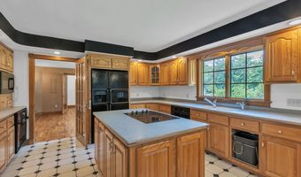 192 Palmer Rd, Chaplin, CT 06235