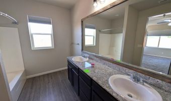 180 Walnut Dr, Fernley, NV 89408