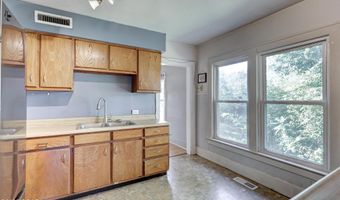 1728 Washington Ave, Baxter Springs, KS 66713