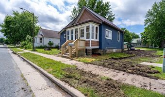 215 S Gillespie Ave, Arcadia, WI 54612