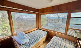 53 LEIGH Ct, Basye, VA 22810
