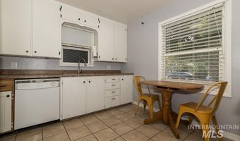 1206 N Michigan Ave, Caldwell, ID 83605