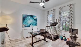 6927 CRESTPOINT Dr, Apollo Beach, FL 33572