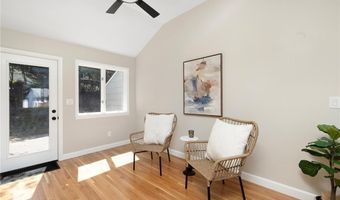 81 Redwood Dr, Cranston, RI 02920