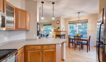 30 S Gardens Way, Fitchburg, WI 53711