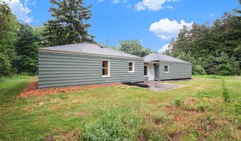 7058 Fillmore St, Allendale, MI 49401