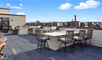 701 N HENRY St 204, Alexandria, VA 22314