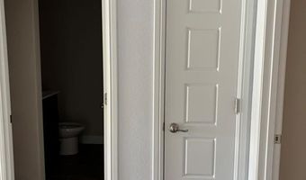 608 Breckenridge Park Dr, Alvarado, TX 76009