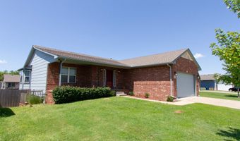707 S Hedgewood Cir, Andover, KS 67002